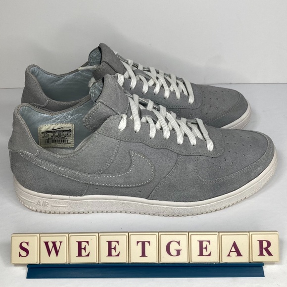 Nike Shoes - Nike Women's Air Force 1 Low Light